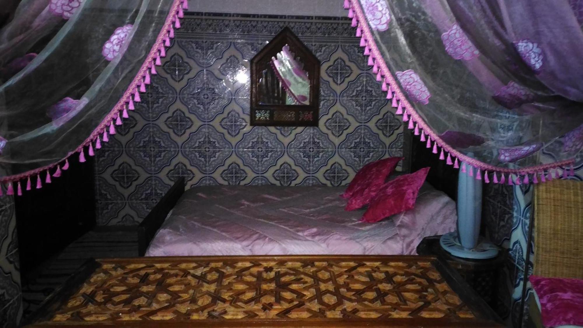 Ryad Bab Berdaine Meknès Esterno foto