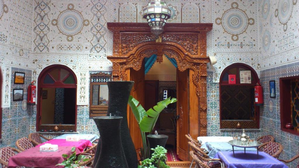 Ryad Bab Berdaine Meknès Esterno foto