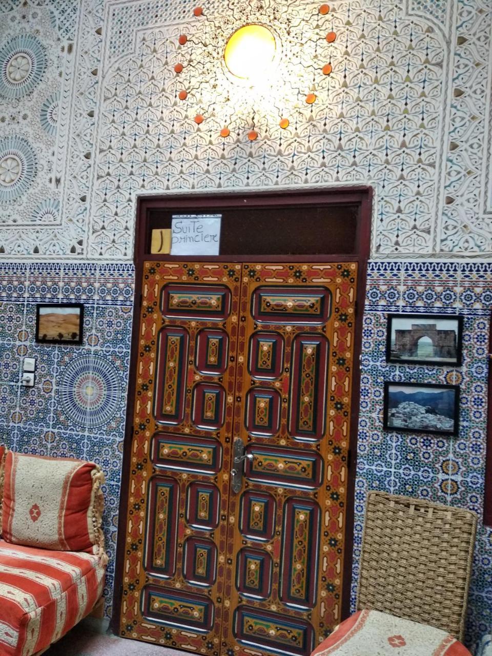 Ryad Bab Berdaine Meknès Esterno foto