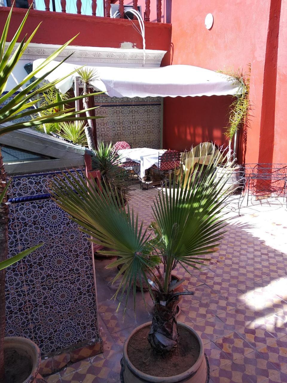 Ryad Bab Berdaine Meknès Esterno foto